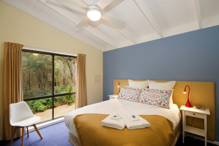 Countrywide Cottages Accessible Accommodation offers a bushland setting with wheelchair accessible accommodation. Pet friendly.