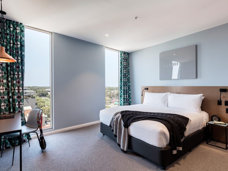 accessible accommodation sydney airport
