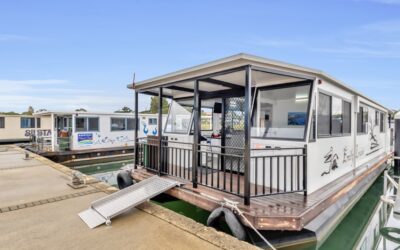 Mandurah Houseboats - Emily Louise Accessible Accommodation