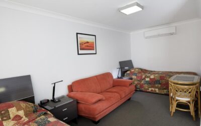Accessible Accommodation Gunnedah lodge Motel has 2 accessible motel rooms , Roll in shower, grab rails and glide under vanity